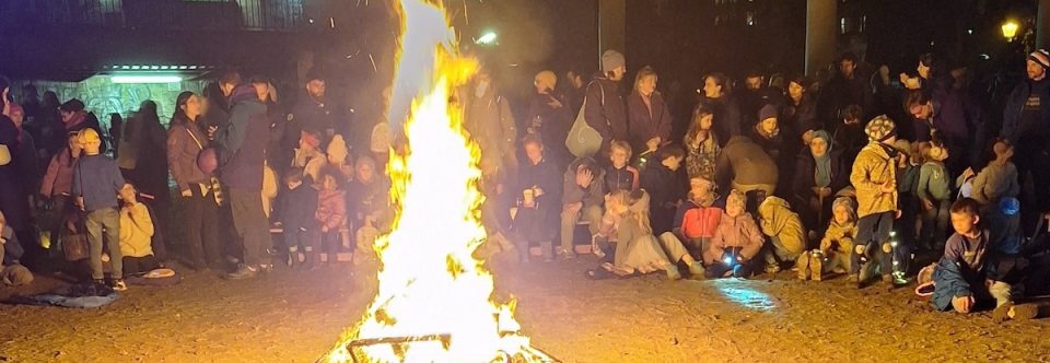 Laternenumzug 2025: Hunderte Lichter erhellen Spreeufer